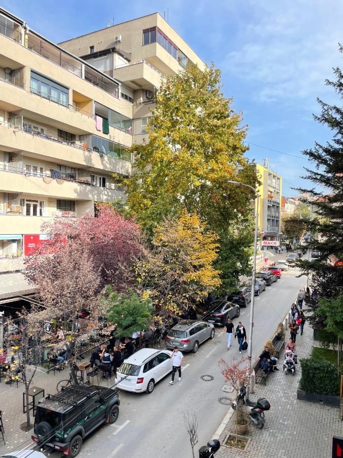 Sunny & Bright Central Пристина Екстериор снимка